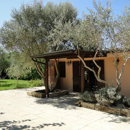 Quaint In With Swimming Pool Holiday home